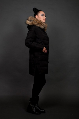 Куртка женская зимняя 827 черный натуральный мех